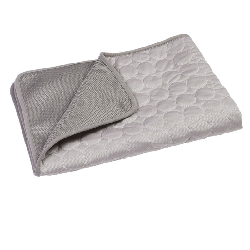 COOLING, BREATHABLE DOG BED